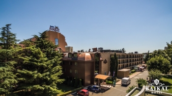 The hotel is recognizable in SunnyBeach.